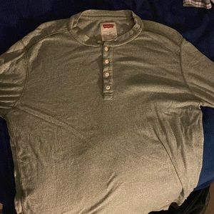 Grey Levi’s long sleeve